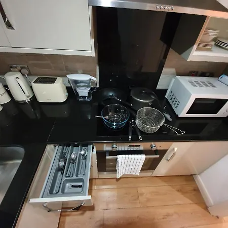 Apartment Luxurious City Centre Groundfloor Flat With Free Parking